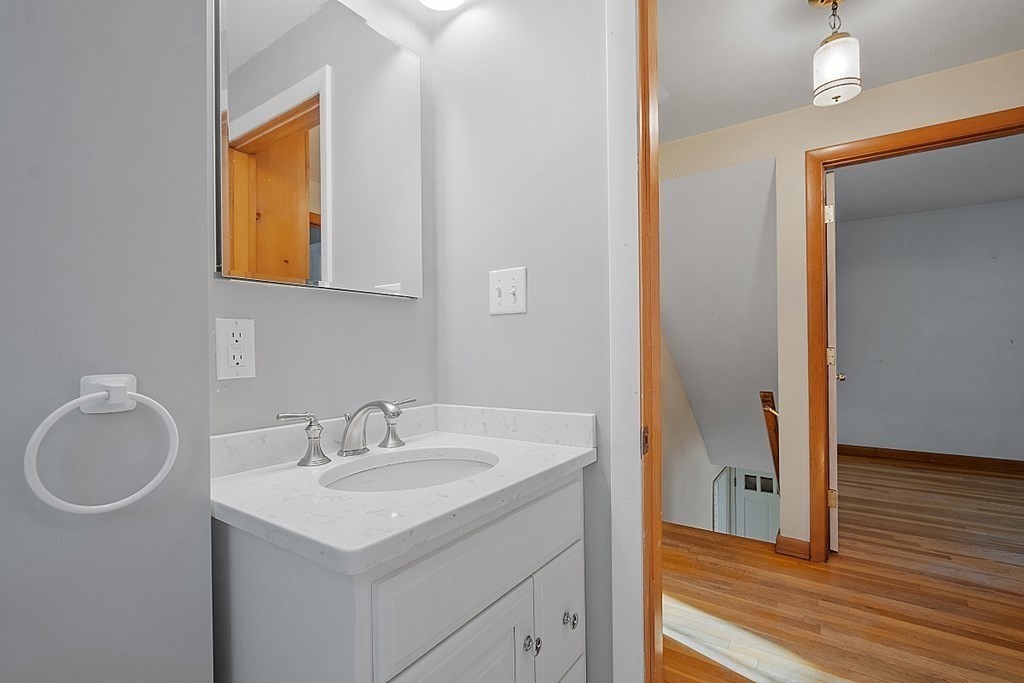 4 Cathy Road Chelmsford, MA 01824 - Photo 21 of 33