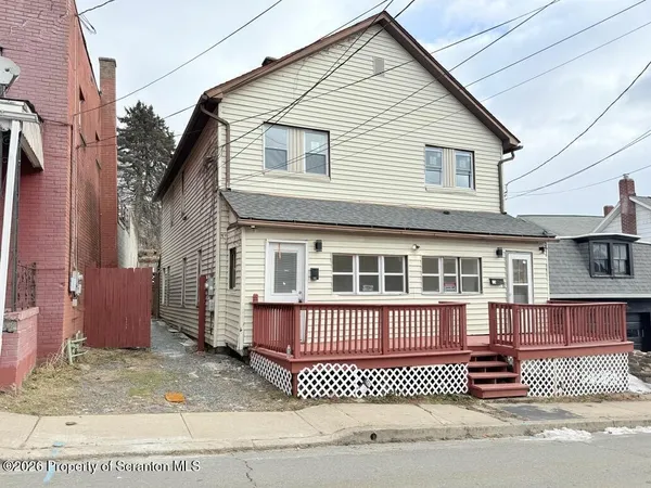 $1,200 | 210-212 Center Avenue, Plymouth, PA 18651