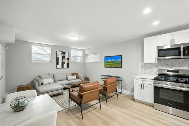 4055 South Ellis Avenue Chicago, IL 60653 - Photo 25 of 42