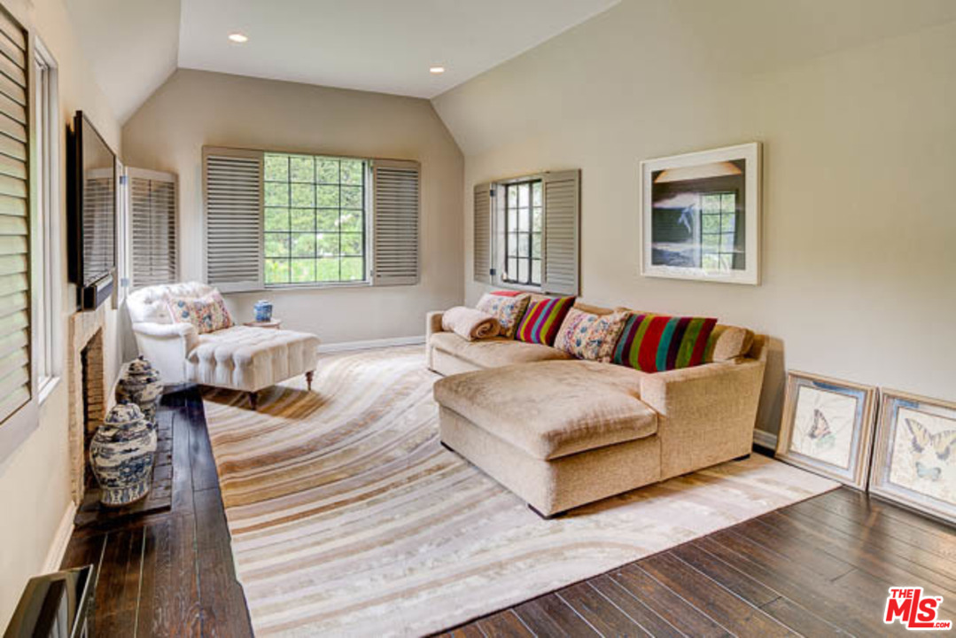 9637 Heather Road Beverly Hills, CA 90210 - Photo 4 of 13 Gallery Image 4