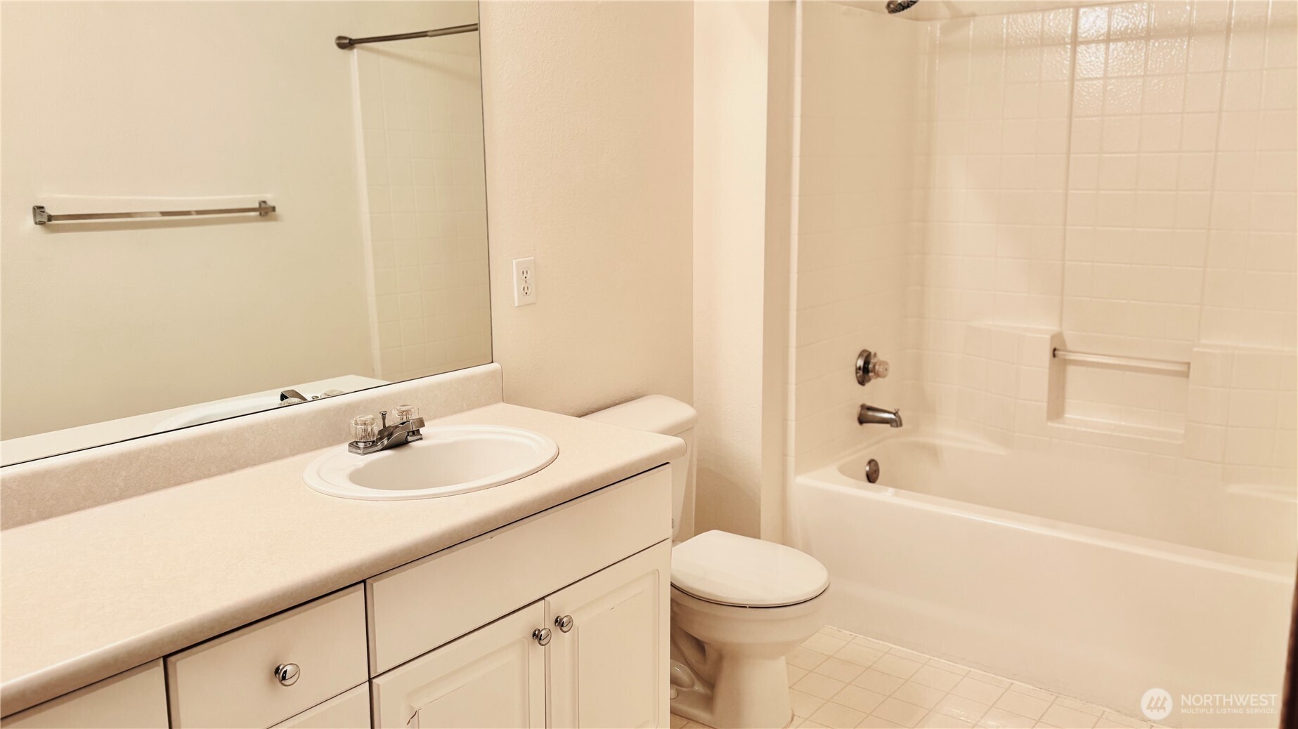 17645 134th Lane Southeast Renton, WA 98058 - Photo 11 of 16 Gallery Image 11