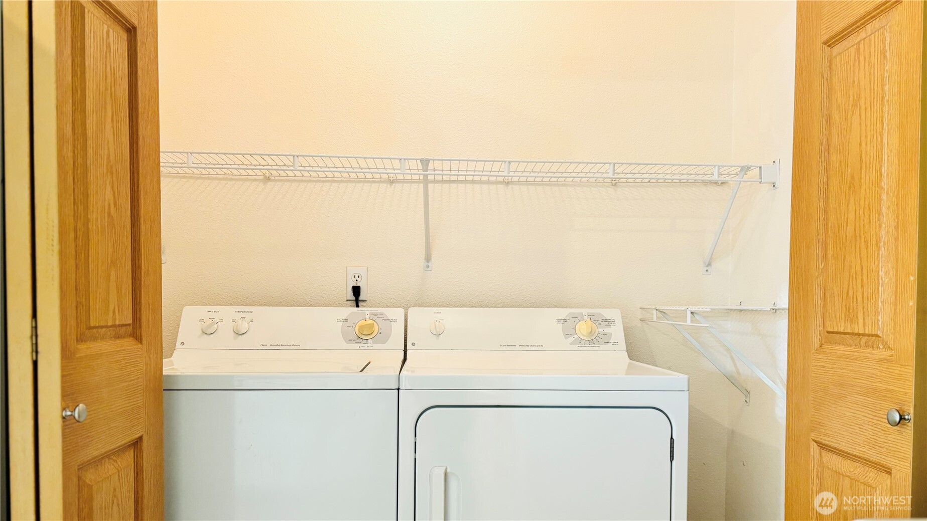 17645 134th Lane Southeast Renton, WA 98058 - Photo 15 of 16 Gallery Image 15
