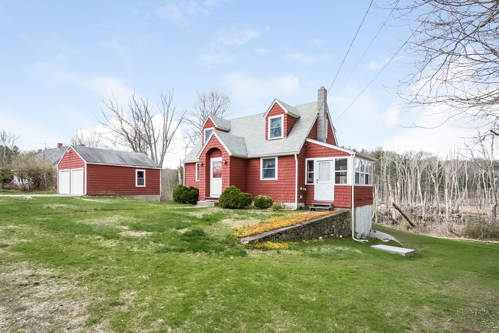371 Chestnut Hill Road Millville, MA 01529 - Photo 2 of 30 Gallery Image 2