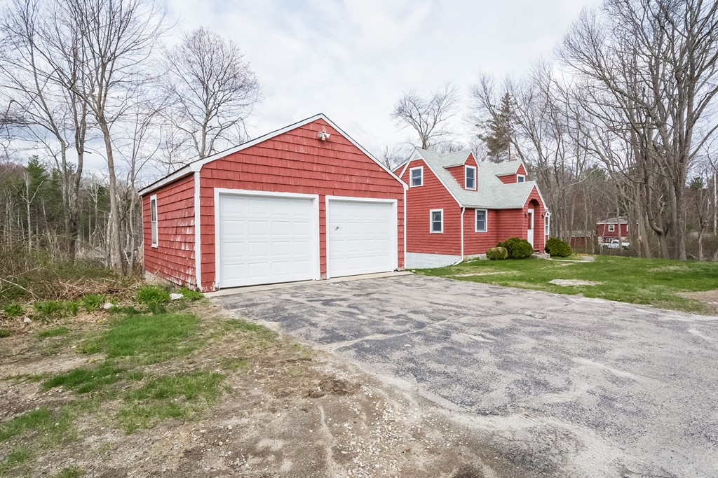 371 Chestnut Hill Road Millville, MA 01529 - Photo 3 of 30 Gallery Image 3