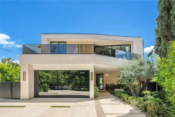 $8,495,000 | 16988 Strawberry Drive, Encino, CA 91436