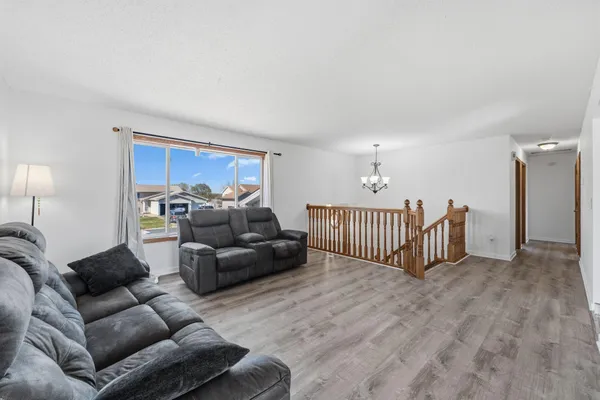 $450,000 | 496 Braeburn Drive, Shakopee, MN 55379