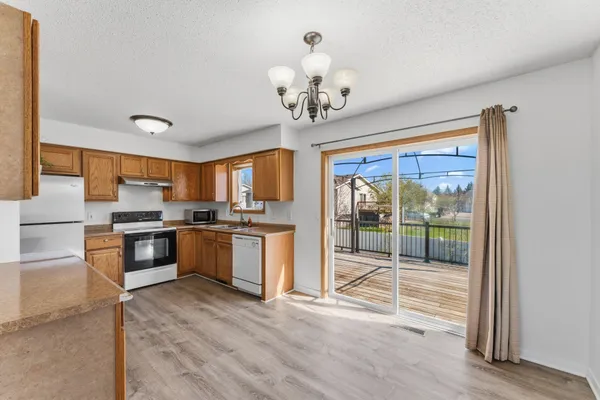 $450,000 | 496 Braeburn Drive, Shakopee, MN 55379