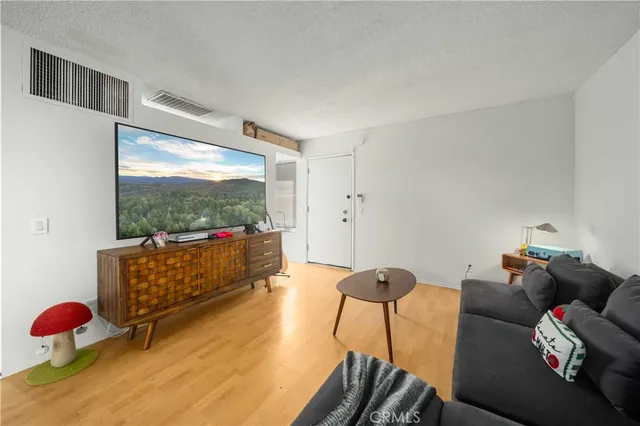 $280,000 | 23515 Lyons Avenue, Unit S7, Valencia, CA 91355