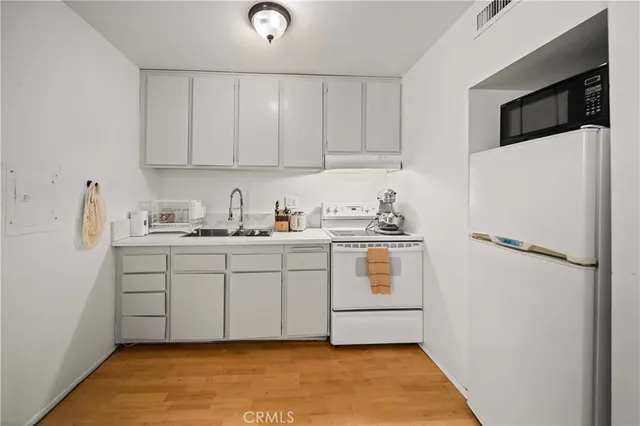 $280,000 | 23515 Lyons Avenue, Unit S7, Valencia, CA 91355