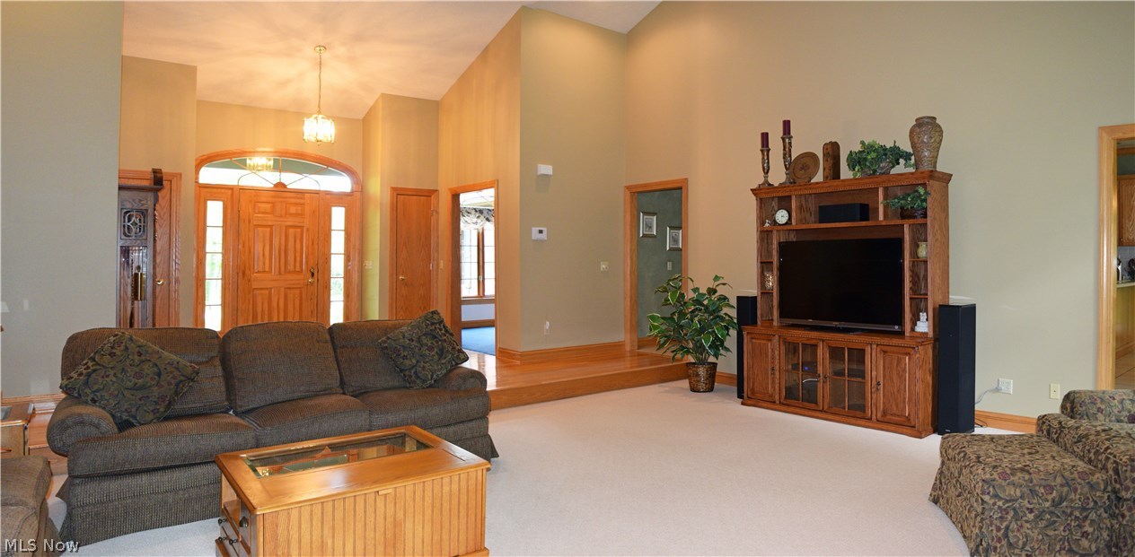 9180 White Oak Road Willoughby, OH 44094 - Photo 4 of 25