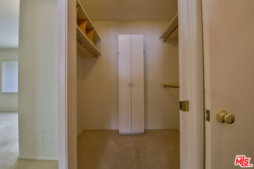 1749 Mandeville Lane Los Angeles, CA 90049 - Photo 24 of 38 a view of closet area