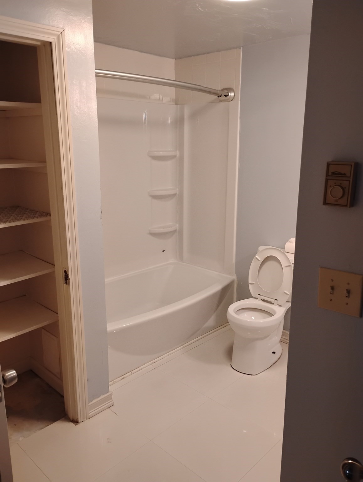 11 Hulbert Road, Unit 15 Worcester, MA 01603 - Photo 4 of 8 Gallery Image 4