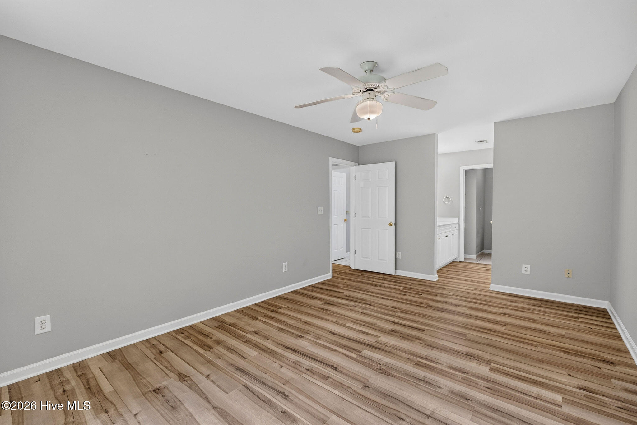 1544 Lanvale Road Leland, NC 28451 - Photo 11 of 30 Primary bedroom suite with full bath