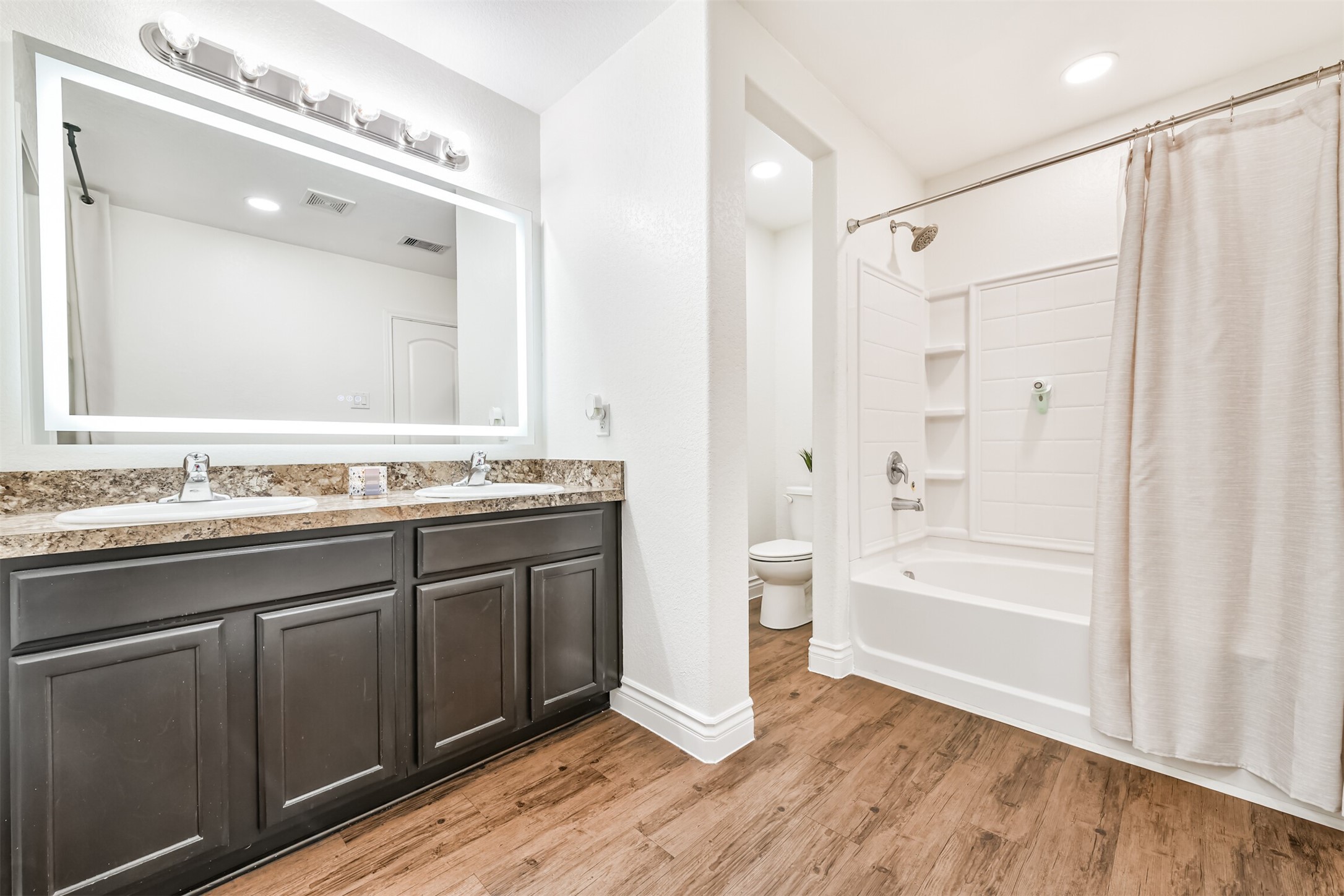 1607 Jaquima Valley Way Houston, TX 77049 - Photo 14 of 26 Primary bathroom with dual sinks