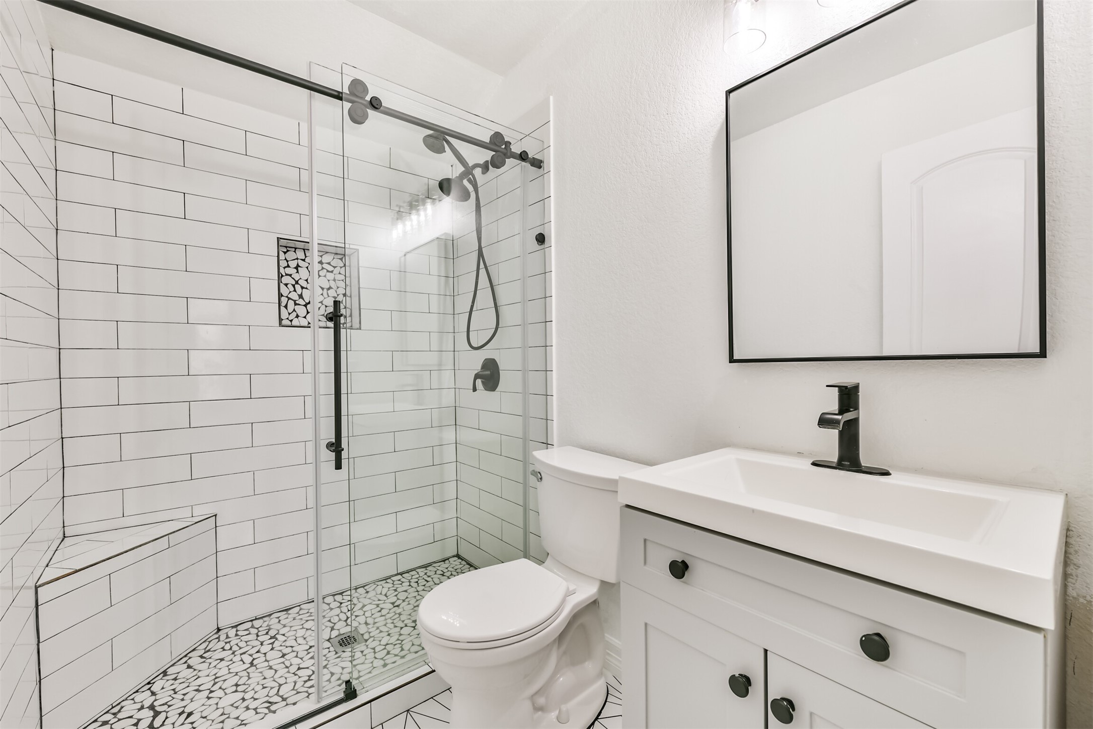 1607 Jaquima Valley Way Houston, TX 77049 - Photo 20 of 26 Secondary bathroom completely remodeled