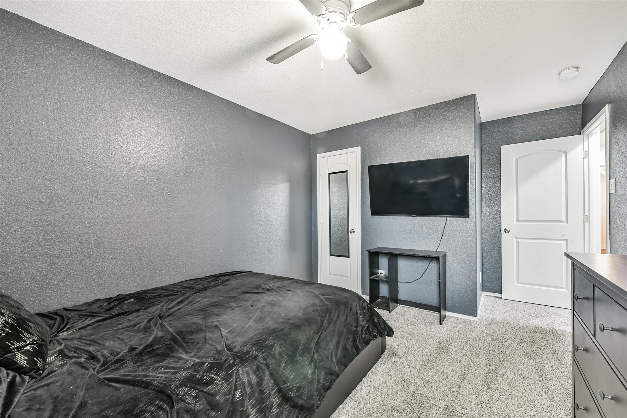 1607 Jaquima Valley Way Houston, TX 77049 - Photo 23 of 26 Bedroom 4