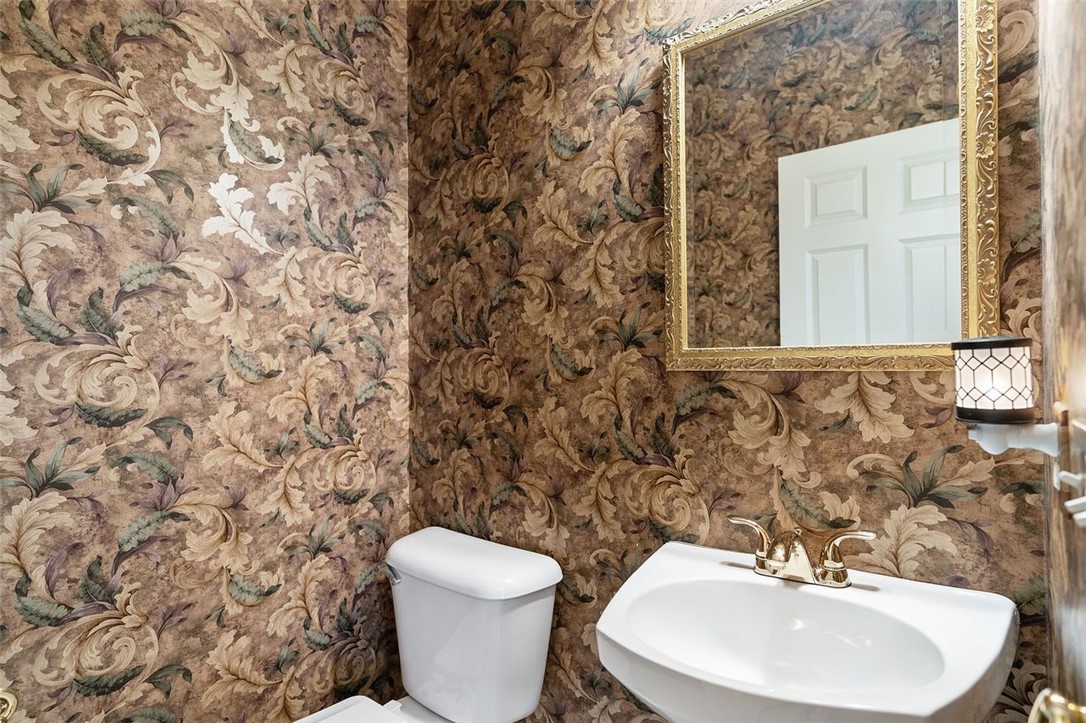 94 Red Hawk Drive Cranston, RI 02921 - Photo 14 of 38 Gallery Image 14