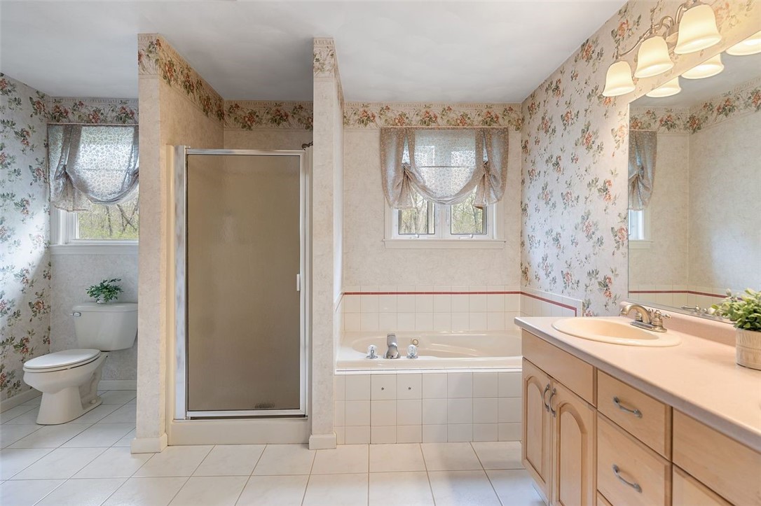 94 Red Hawk Drive Cranston, RI 02921 - Photo 25 of 38 Gallery Image 25