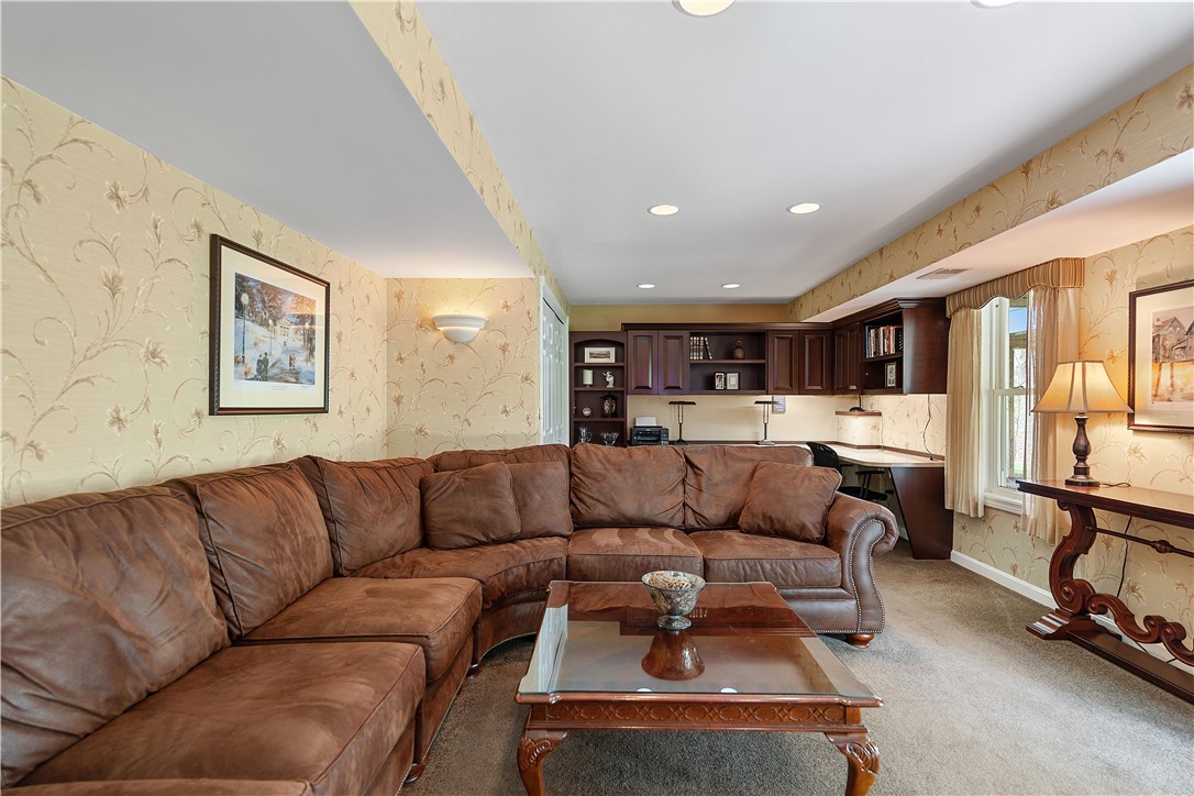 94 Red Hawk Drive Cranston, RI 02921 - Photo 31 of 38 Gallery Image 31