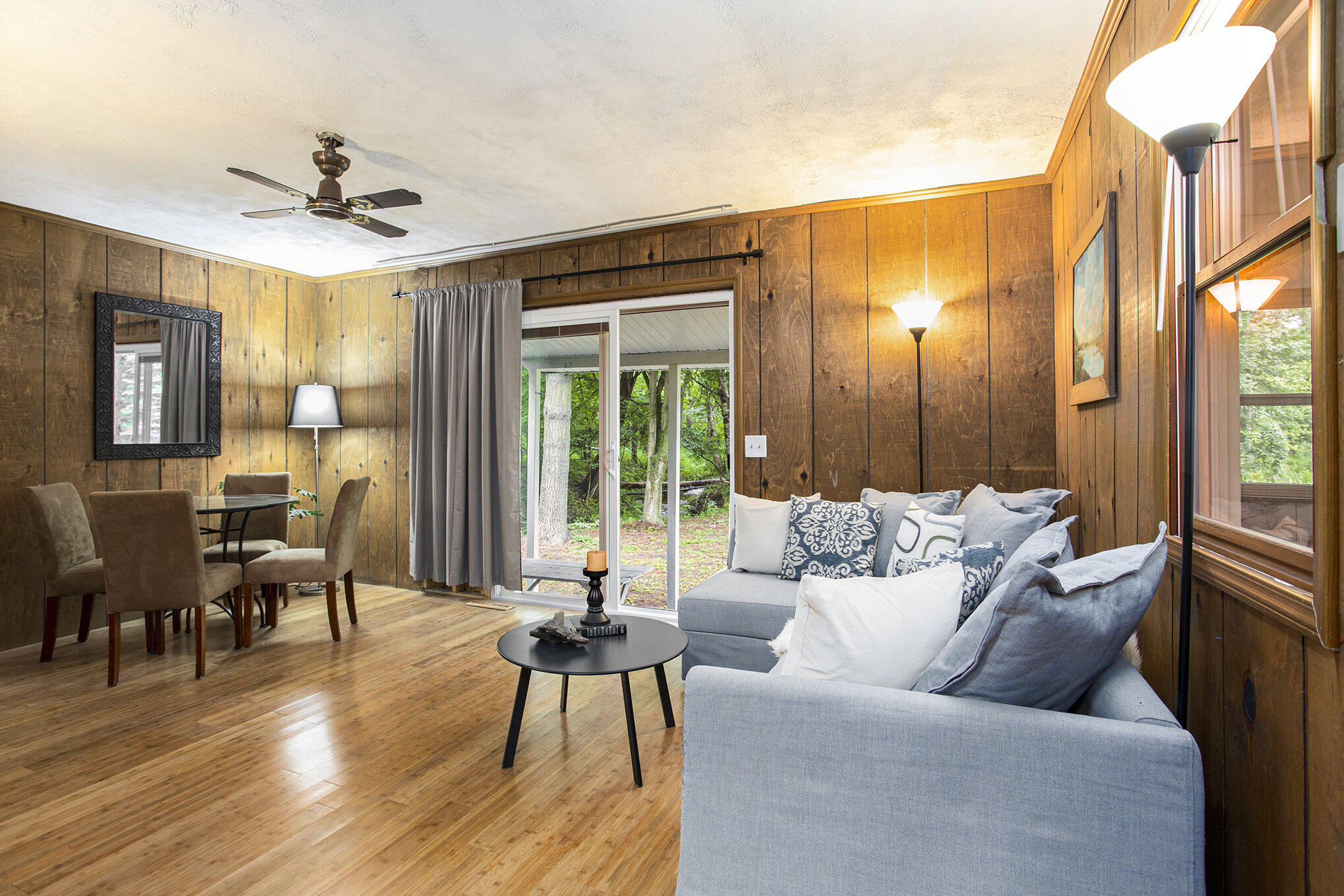 8219 West Taylor Road Mears, MI 49436 - Photo 6 of 23 016_8l9a5404