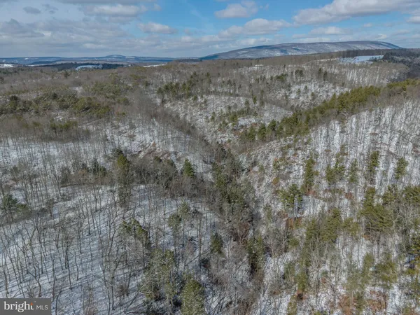 $300,000 | 21697 View Drive, Three Springs, PA 17264