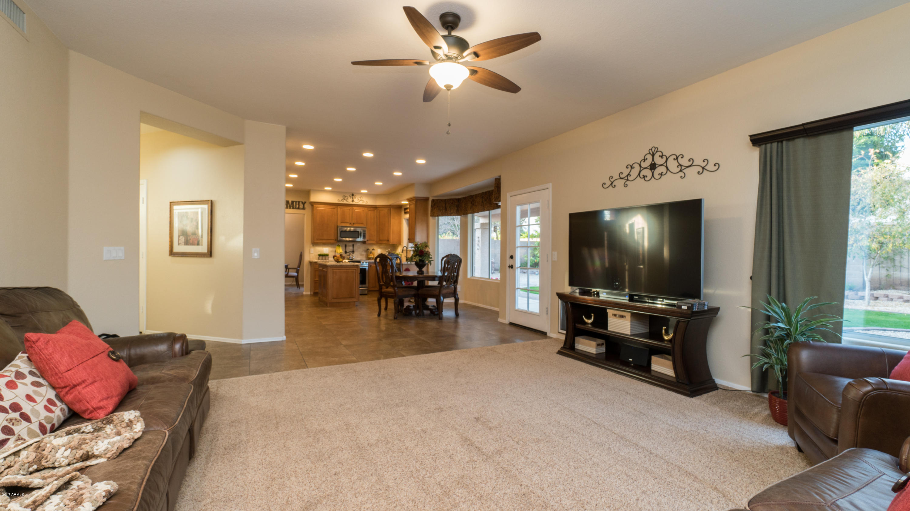 4222 East Rock Wren Road Phoenix, AZ 85044 - Photo 19 of 50 4222 E Rock Wren-18