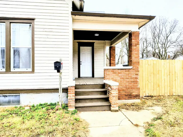 $164,000 | 717 Vernon Avenue, Beloit, WI 53511