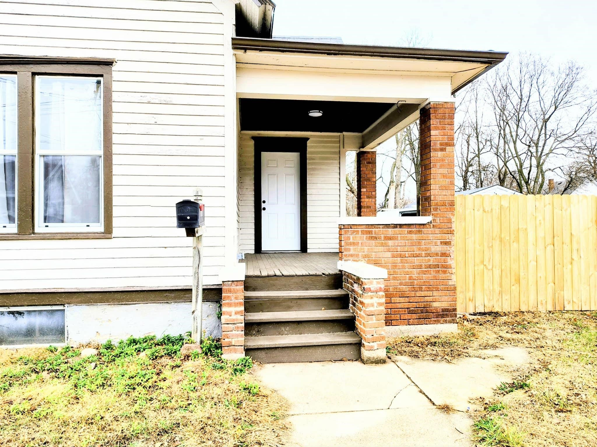 717 Vernon Avenue Beloit, WI 53511 - Photo 2 of 20