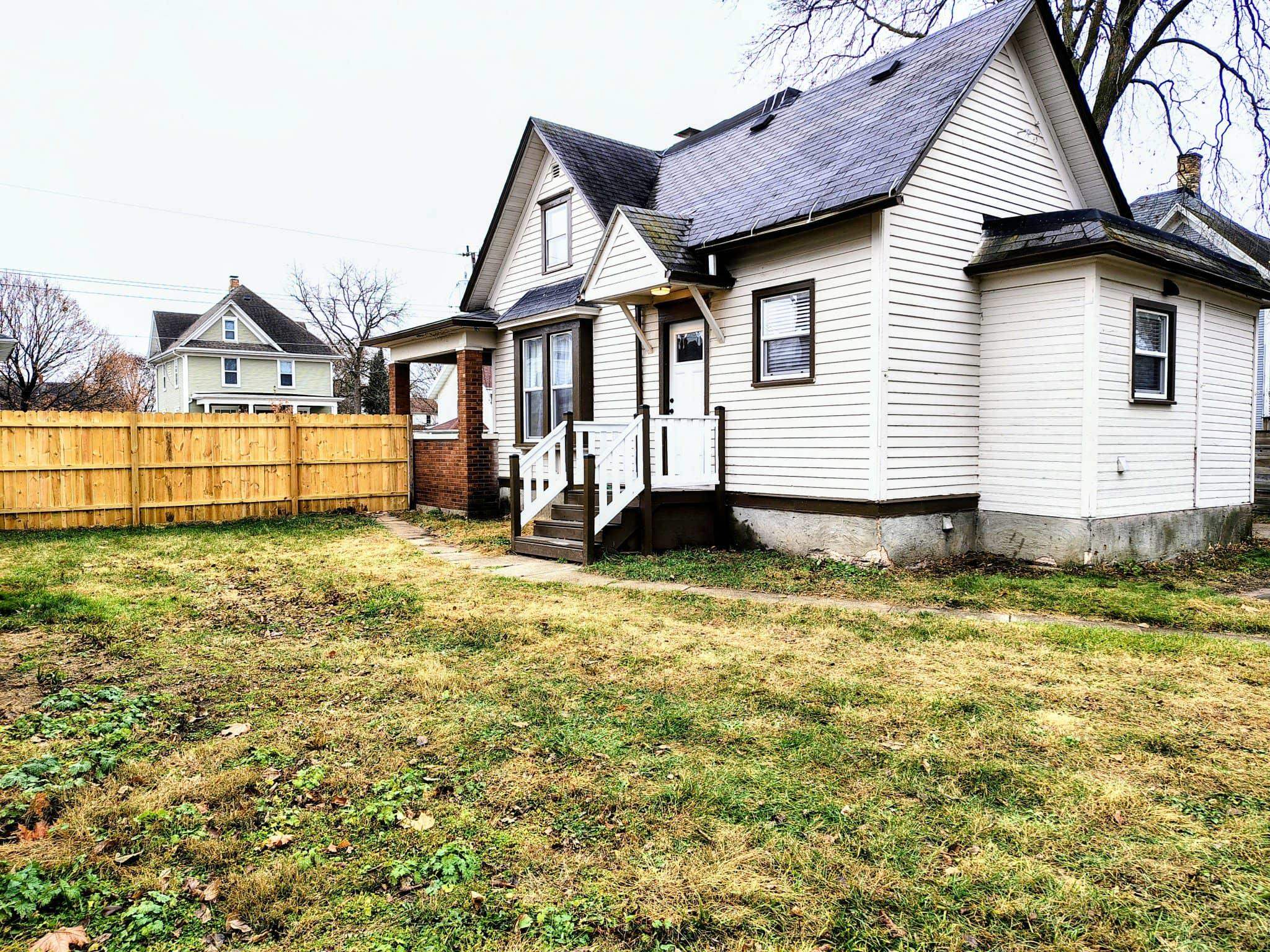 717 Vernon Avenue Beloit, WI 53511 - Photo 4 of 20