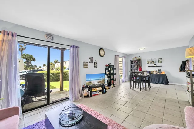 $140,000 | 308 Miracle Strip Parkway Southwest, Unit 1B, Fort Walton Beach, FL 32548