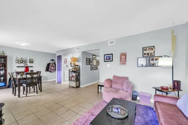 $140,000 | 308 Miracle Strip Parkway Southwest, Unit 1B, Fort Walton Beach, FL 32548