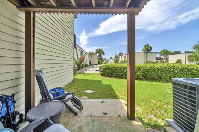 $140,000 | 308 Miracle Strip Parkway Southwest, Unit 1B, Fort Walton Beach, FL 32548