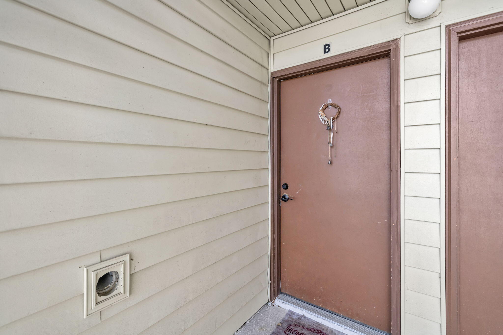 308 Miracle Strip Parkway Southwest, Unit 1B Fort Walton Beach, FL 32548 - Photo 3 of 42 a view of front door