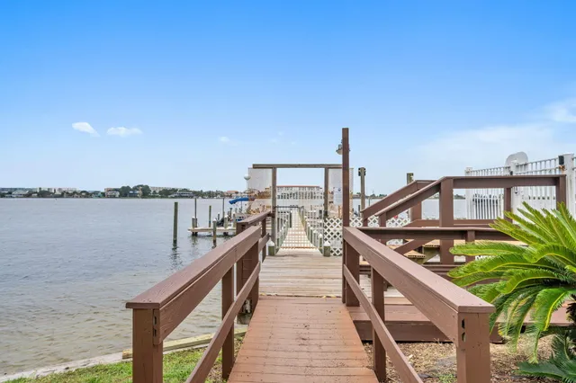 $140,000 | 308 Miracle Strip Parkway Southwest, Unit 1B, Fort Walton Beach, FL 32548