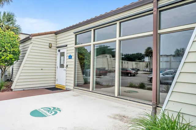 $140,000 | 308 Miracle Strip Parkway Southwest, Unit 1B, Fort Walton Beach, FL 32548