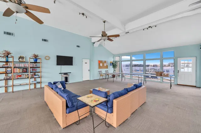 $140,000 | 308 Miracle Strip Parkway Southwest, Unit 1B, Fort Walton Beach, FL 32548