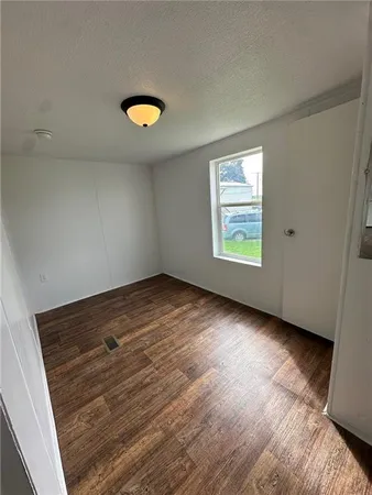 $950 | 187 Wildwood Drive, Buras, LA 70041