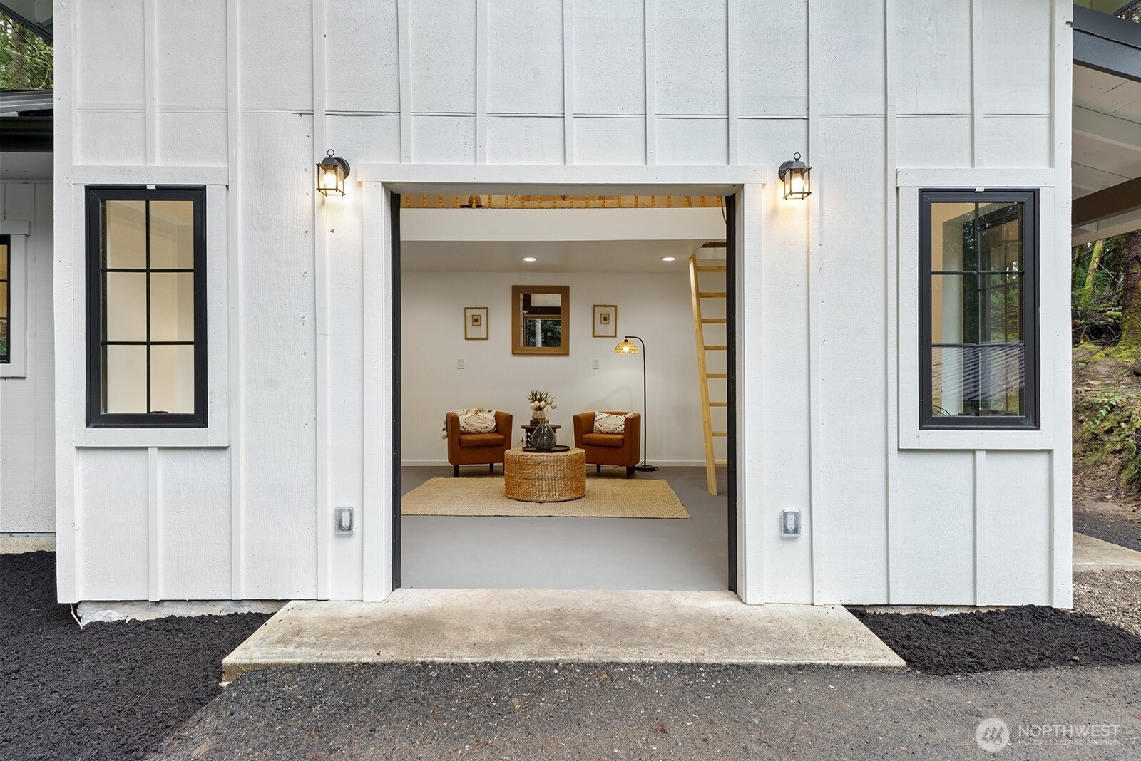 11204 Southwest 220th Street Vashon, WA 98070 - Photo 20 of 37