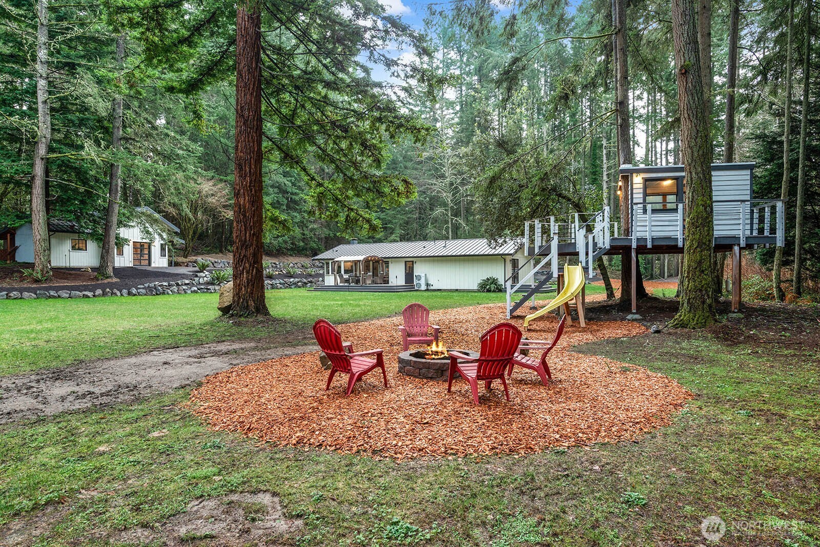 11204 Southwest 220th Street Vashon, WA 98070 - Photo 31 of 37