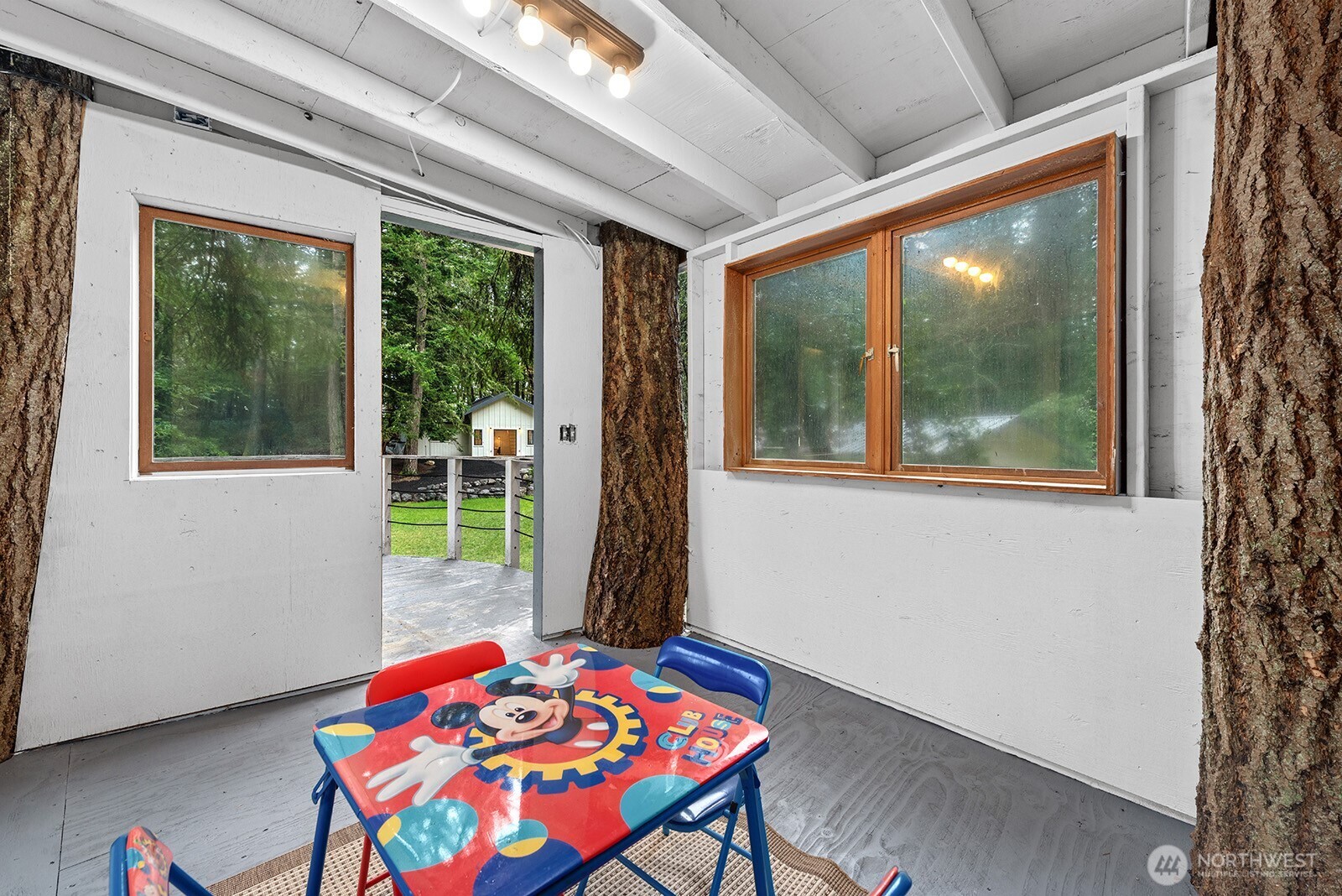 11204 Southwest 220th Street Vashon, WA 98070 - Photo 32 of 37