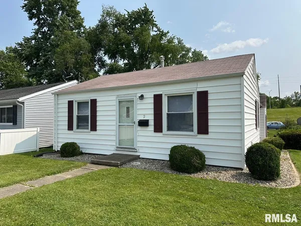 $1,150 | 2 St James Court, Springfield, IL 62703