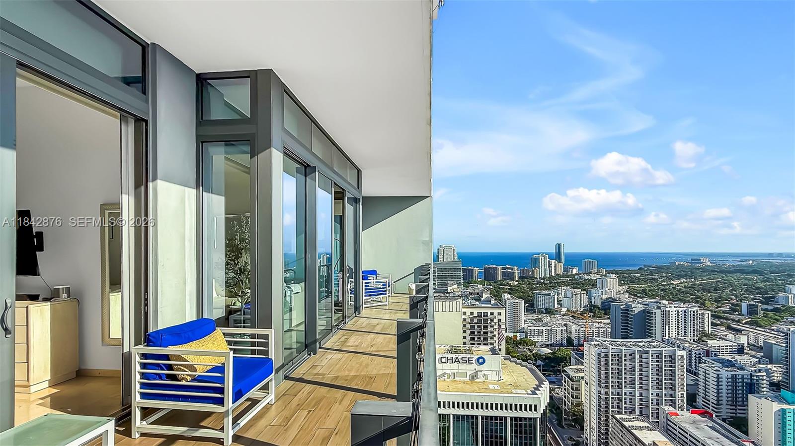 88 Southwest 7th Street, Unit 4004 Miami, FL 33130 - Photo 12 of 24