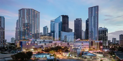 $1,375,000 | 88 Southwest 7th Street, Unit 4004, Miami, FL 33130