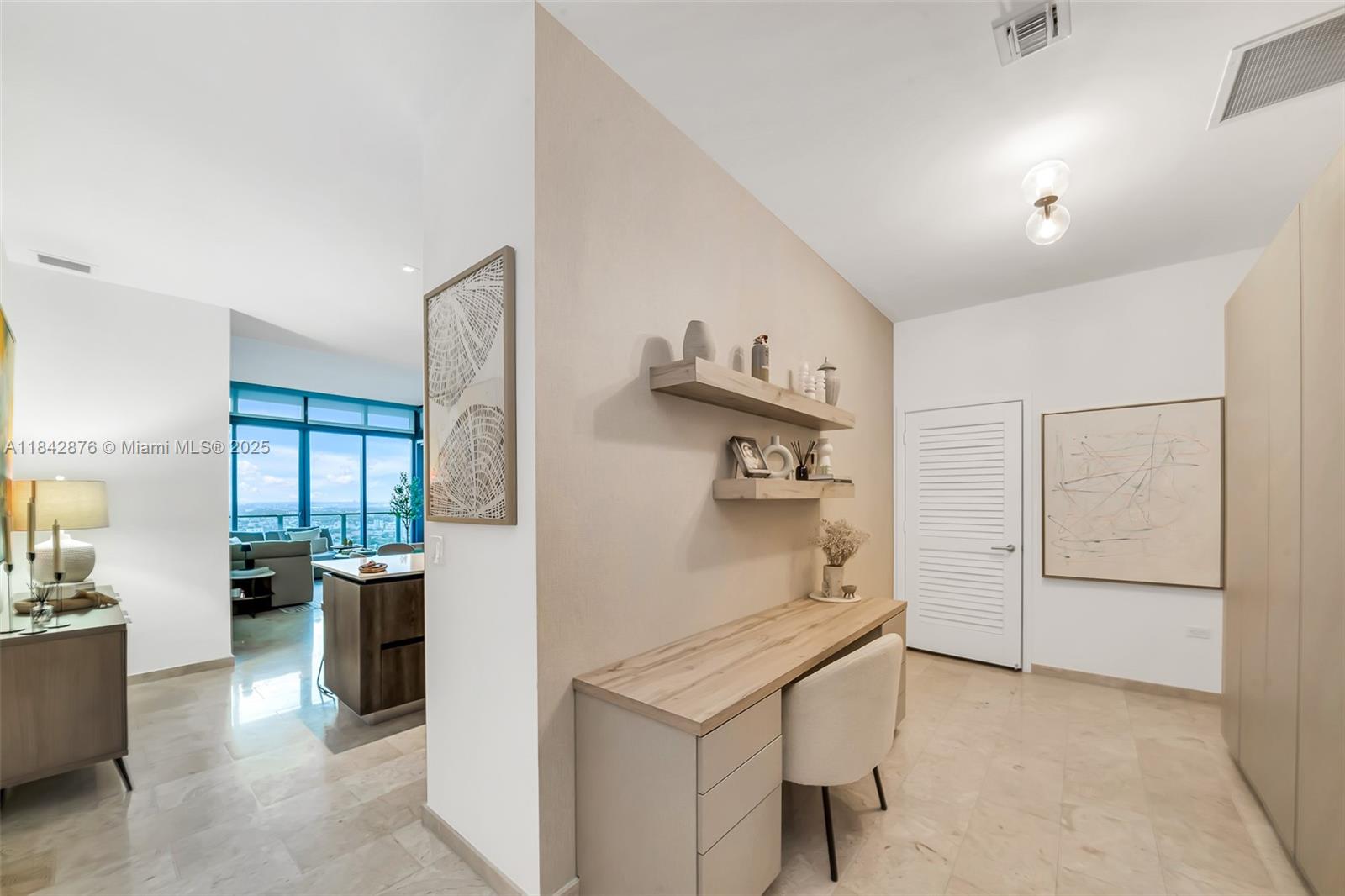 88 Southwest 7th Street, Unit 4004 Miami, FL 33130 - Photo 9 of 24