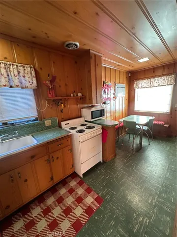 a kitchen with granite countertop lots of counter top space