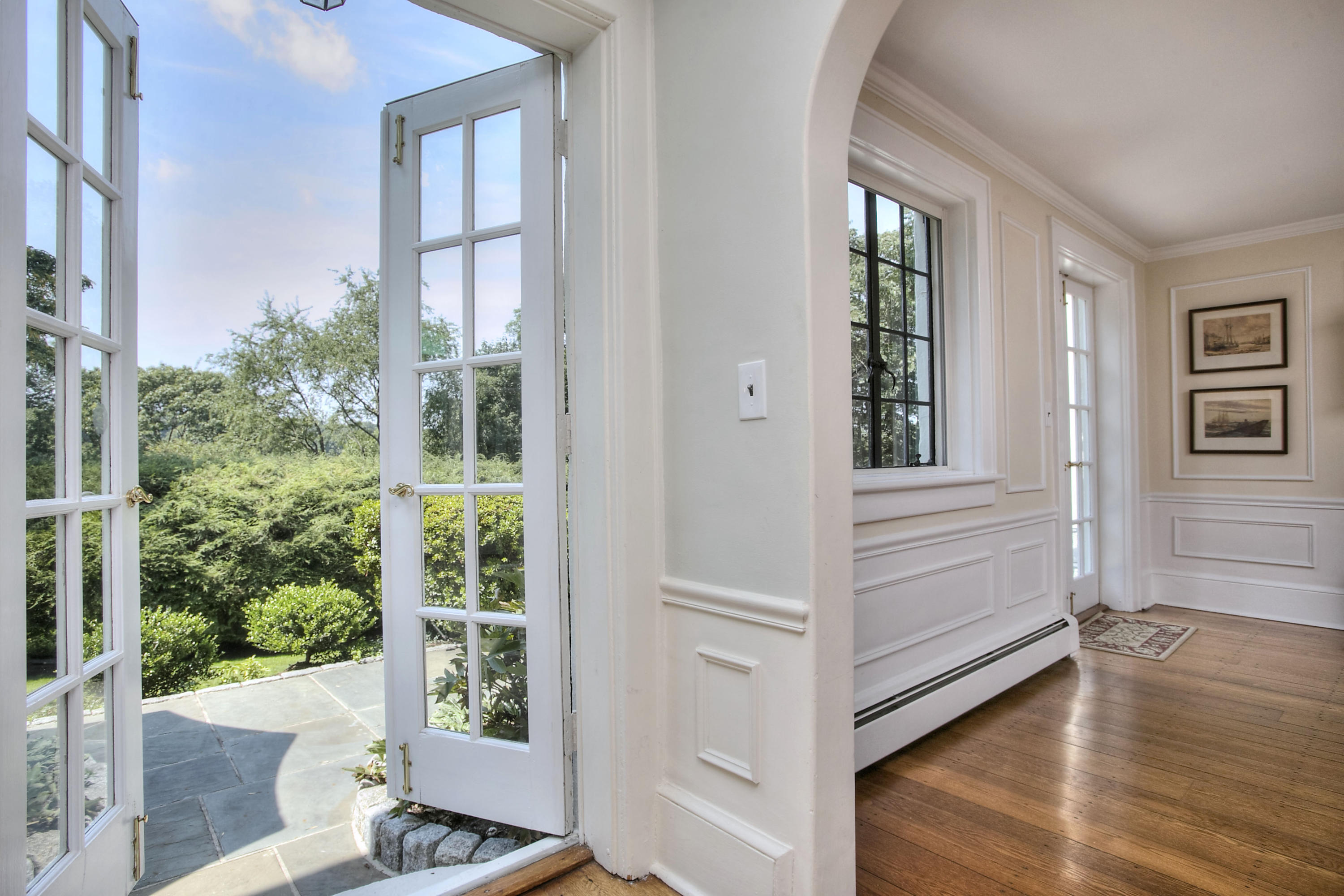 9 Sunswyck Road Darien, CT 06820 - Photo 7 of 43 a view of front door and bedroom
