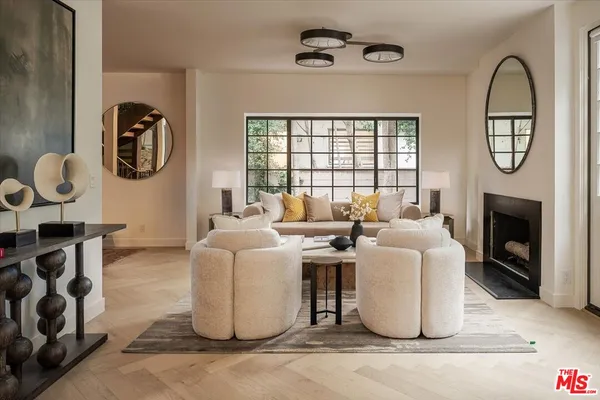 $3,495,000 | 1140 Chelsea Avenue, Unit A, Santa Monica, CA 90403