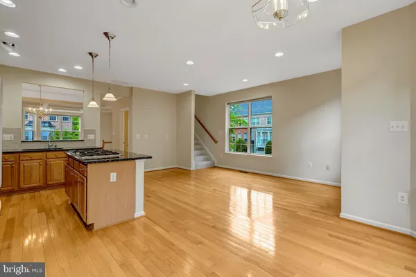 $3,700 | 4511 Billingham Street, Fairfax, VA 22030