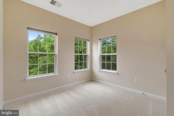 $3,700 | 4511 Billingham Street, Fairfax, VA 22030