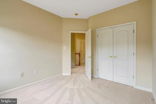 $3,700 | 4511 Billingham Street, Fairfax, VA 22030